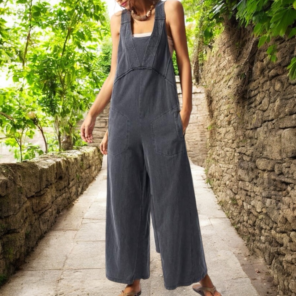 NWT Bohemela 💯 % Cotton Gray Jumpsuit